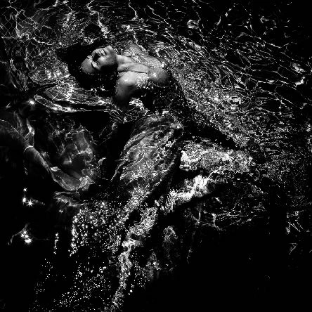 Water Dance - Messi Schneider